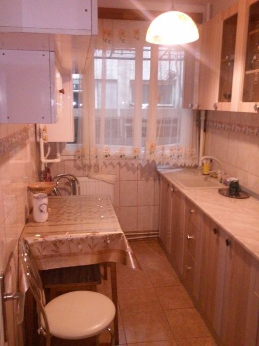 Apartament CENTRU(pentruUMF Iasi)-3 camere ,mobilat si utilat complet