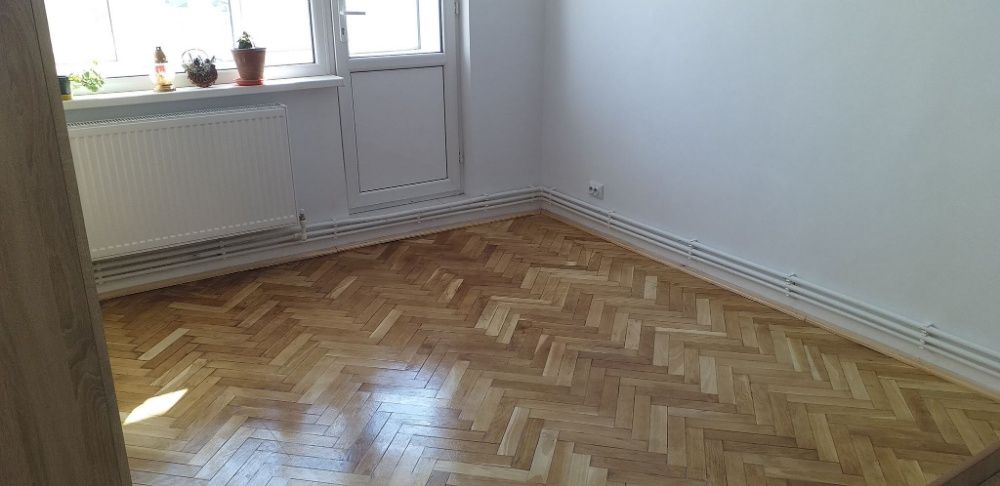 Alexandru Cel Bun apartament 4 camere decomandat 100 mp cu CT