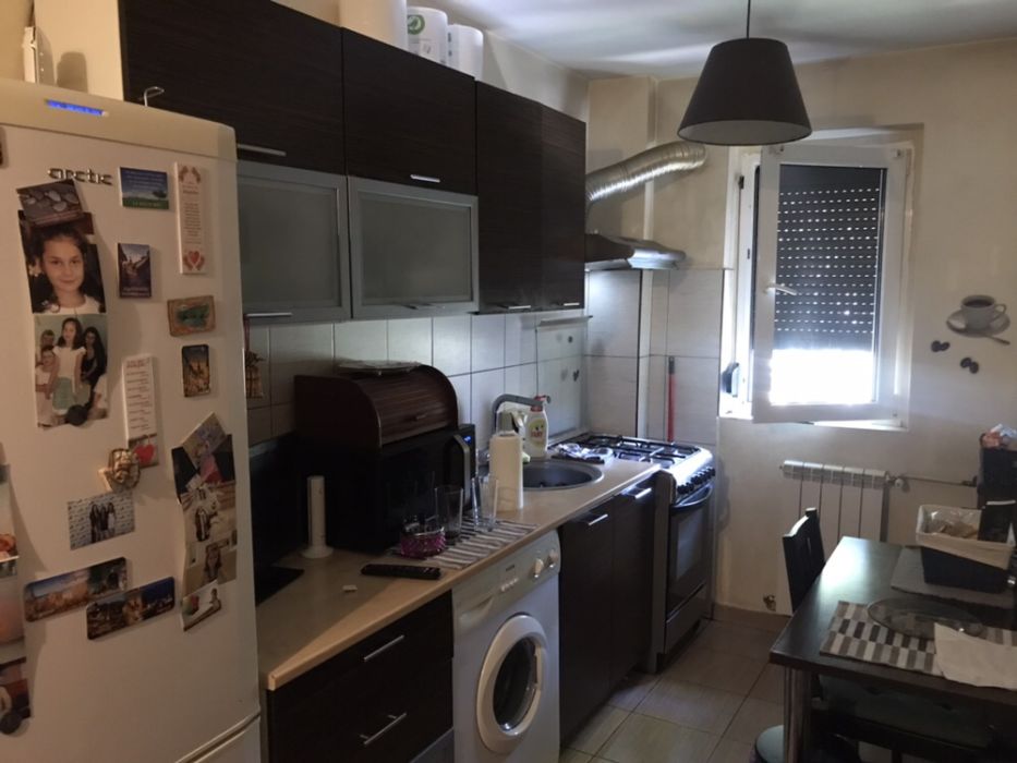 Vand apartament doua camere complet mobilat si utilat