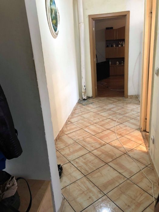 Apartament cu 2 camere decomandate in Rovine