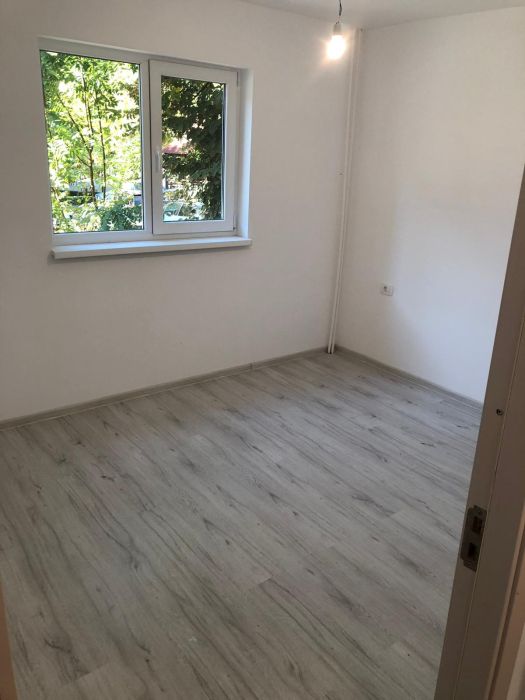 Vand apartament