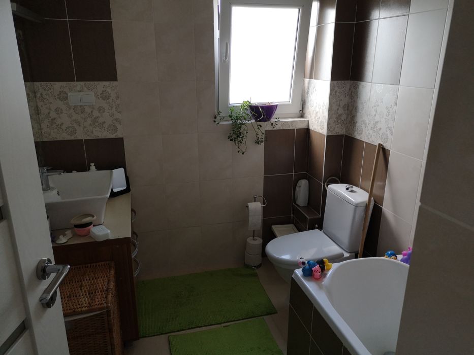 Apartament 3 camere, bloc nou, parcare subterană, zona Billa (Supeco).