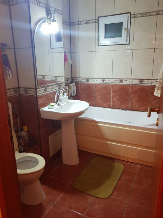 Apartament 4 camere Rovine