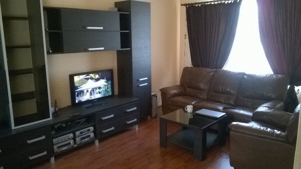 Vand/schimb cu apartament casa in craiova-cernele