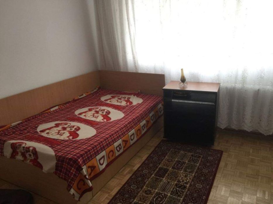 Inchiriez apartament 3 Camere