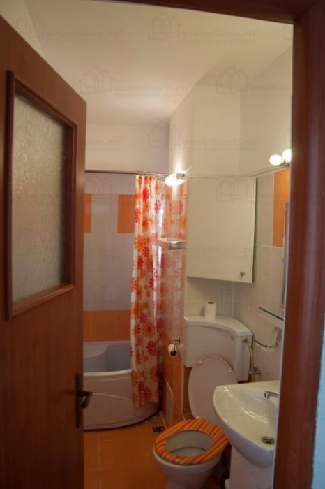 Inchiriez Apartament Ultracentral Sala Palatului Str.Ion Campineanu 31