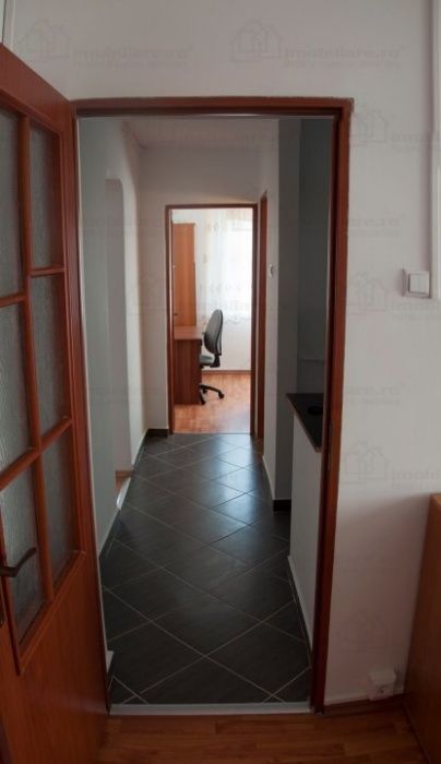 Inchiriez Apartament Ultracentral Sala Palatului Str.Ion Campineanu 31