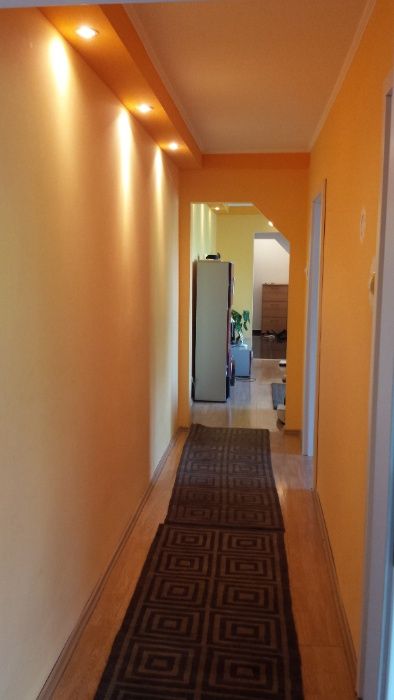 Apartament modern, ingrijit, confortabil, utilat complet, zona linisti