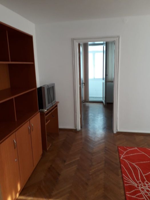 Apartament 3 camere zona Budapesta