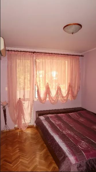 Apartamente de inchiriat - zona Berceni, Alunisului