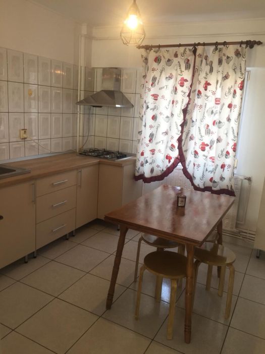 Apartament 4 camere