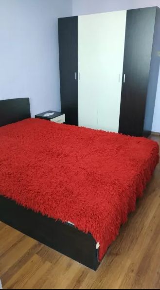 Apartament de inchiriat, Piata Romana