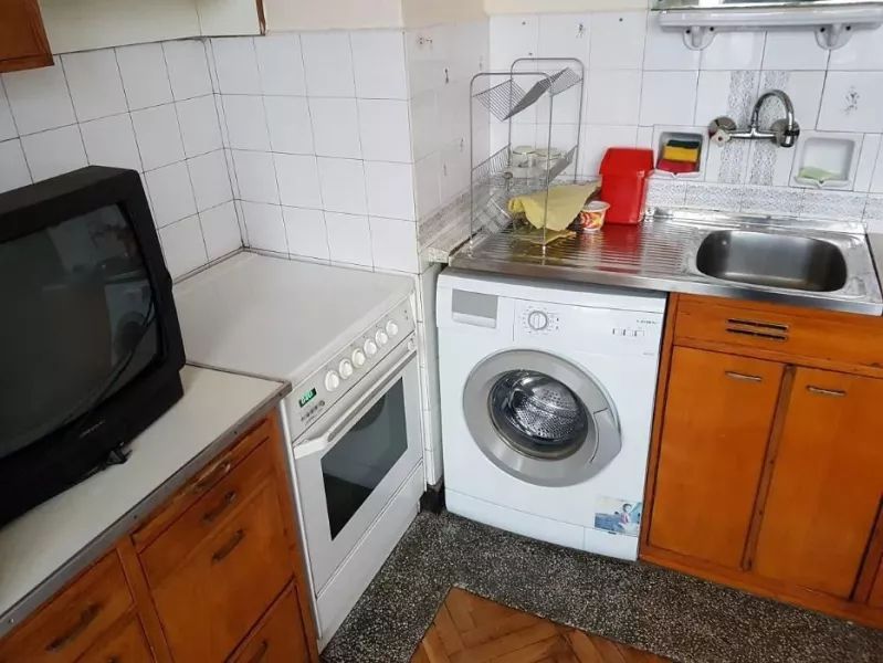 Inchiriez apartament cu 4 camere,Lujerului