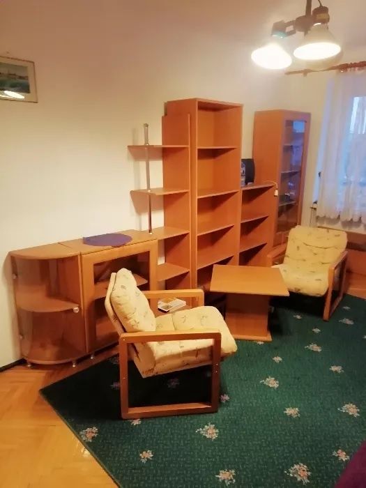 Inchiriez apartament cu 4 camere,Lujerului