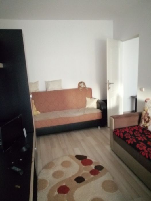 Apartament de vanzare urgent floresti, etaj 1