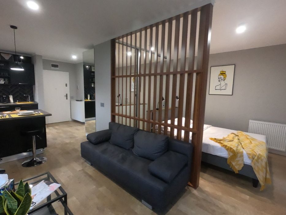 Vand Apartament ultrafinisat cu 1 camera LA CHEIE, zona Calea Turzii