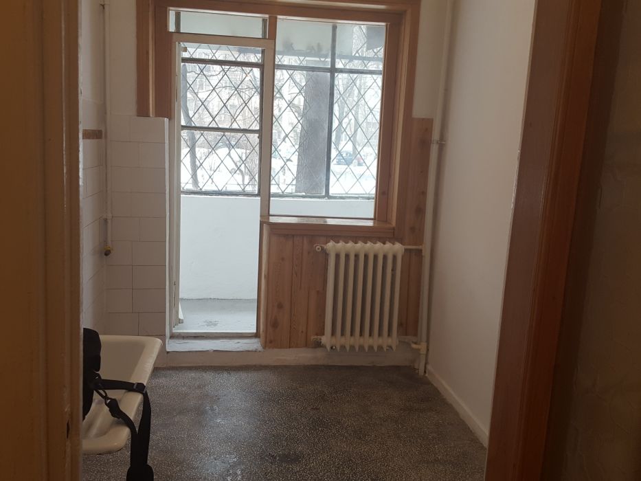 2 camere/ parter cu balcon Militari - str Apusului/proprietar