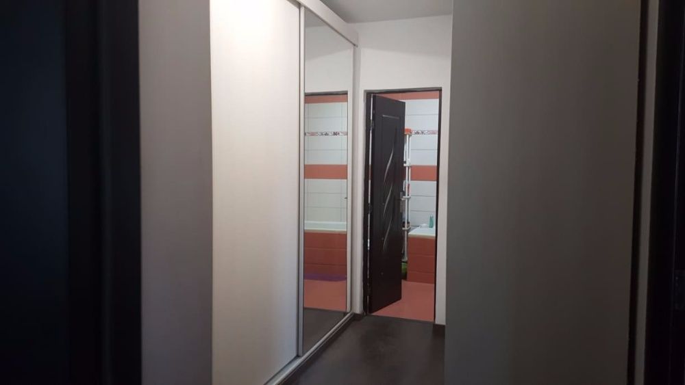 Vand apartament 2 camere in Militari, zona linistita