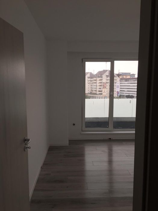 Vand apartament cu 2 camere