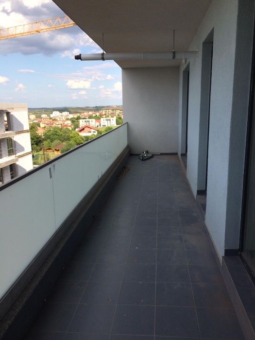 Vand apartament cu 2 camere