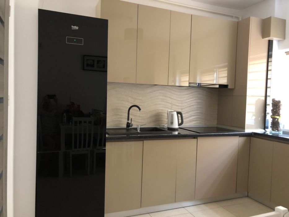 Apartament + garaj ind. zona Borhanci