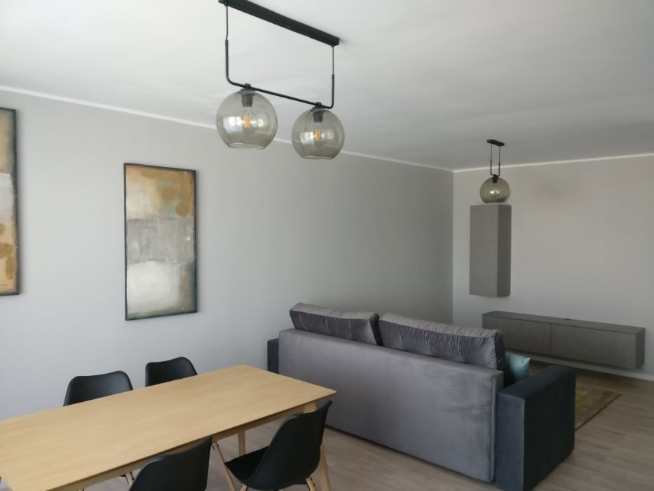 Apartament absolut nou 2 camere finisat la cheie River Side Residence