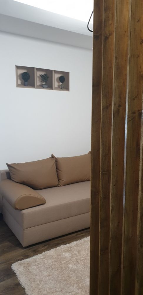 Vand apartament 2 camere