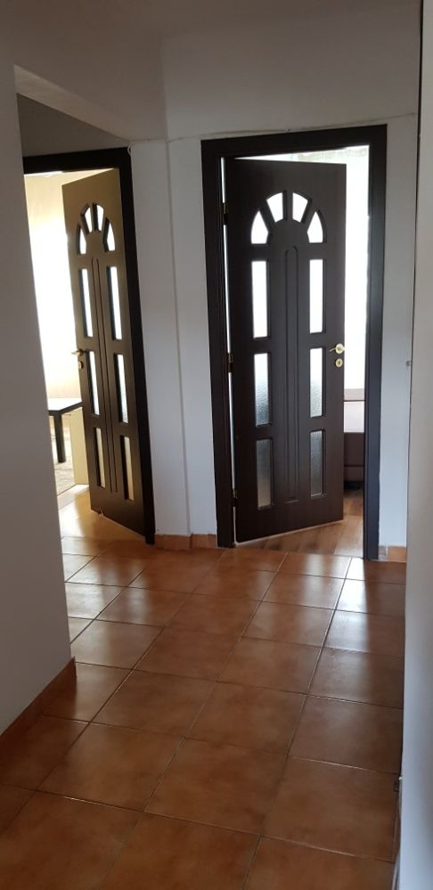 PF vand apartament 3 camere decomandat Piata Ion Mester