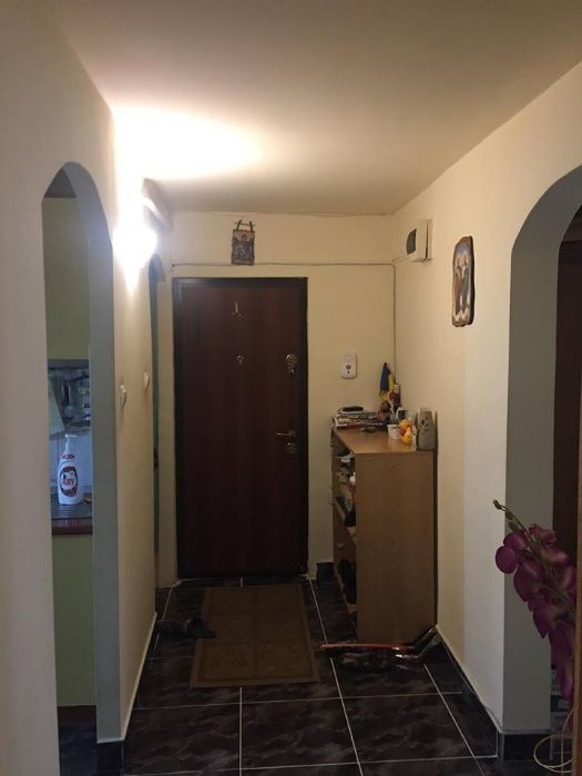 Persoana fizica Vând Apartament 4 camere Zona Centrala