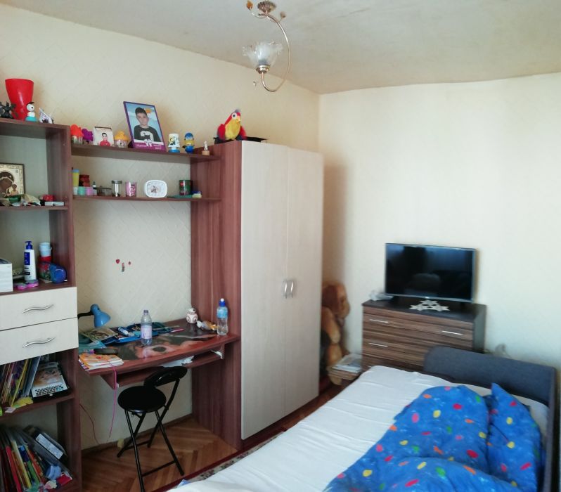 PF vand apartament 4 camere manastur