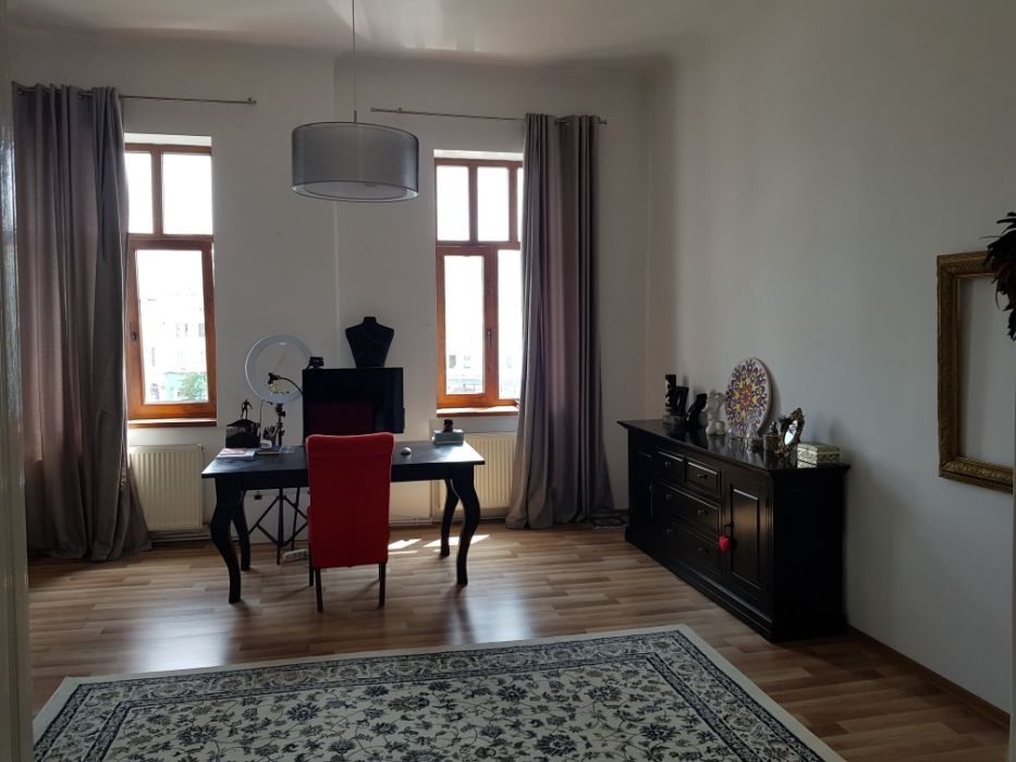 Vand apartament ultracentral