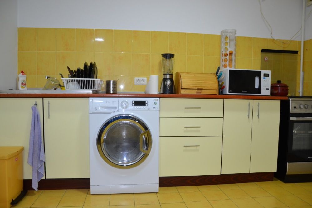 Apartament 3 camere -bloc 2007 zona Mall Vitan -loc parcare subteran